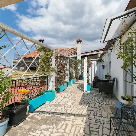 Apartman Gaia *